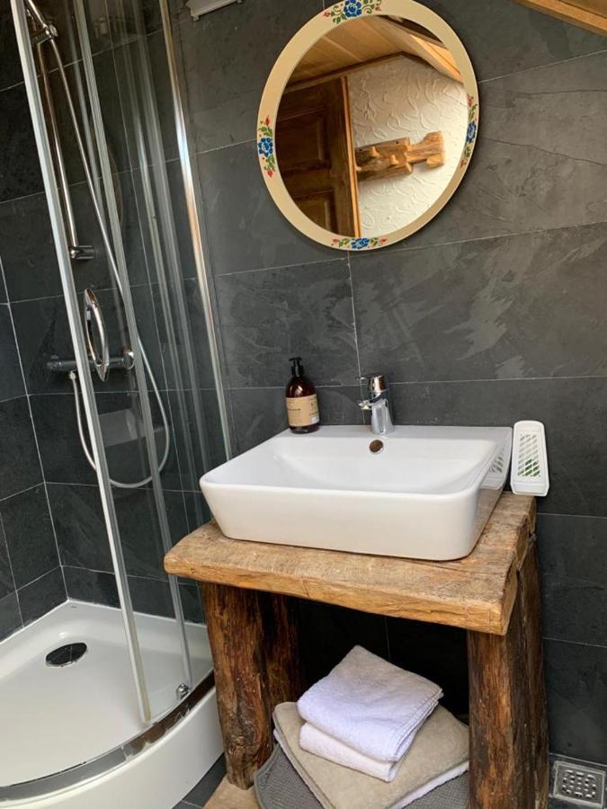 Chalet Ro Peștera Bagian luar foto